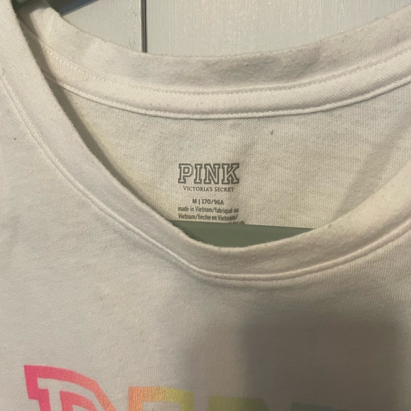 Bundle Victoria's Secret Puffer Vest & Tshirt. - Picture 3 of 11